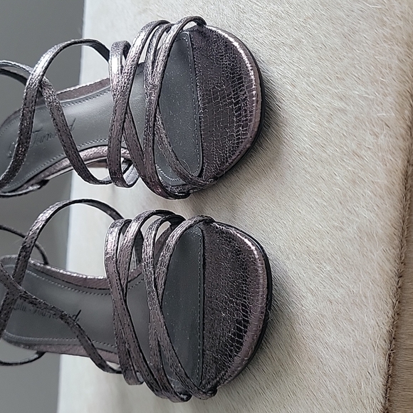 Lulu Townsend Heels Size 6M - Picture 6 of 7